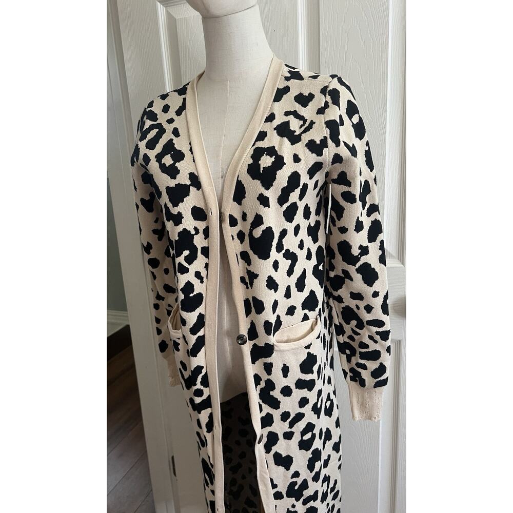 HERA COLLECTION Leopard Print Distressed Hem Button Maxi Cardigan - Picture 3 of 12